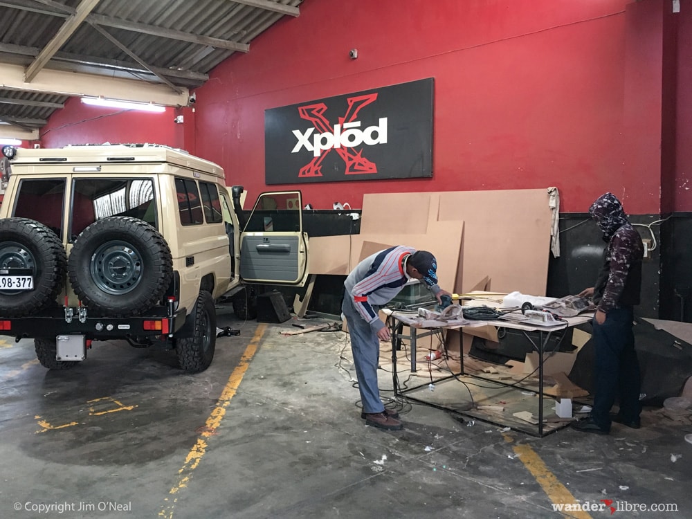 Installing stereo system in Land Cruiser Troopy