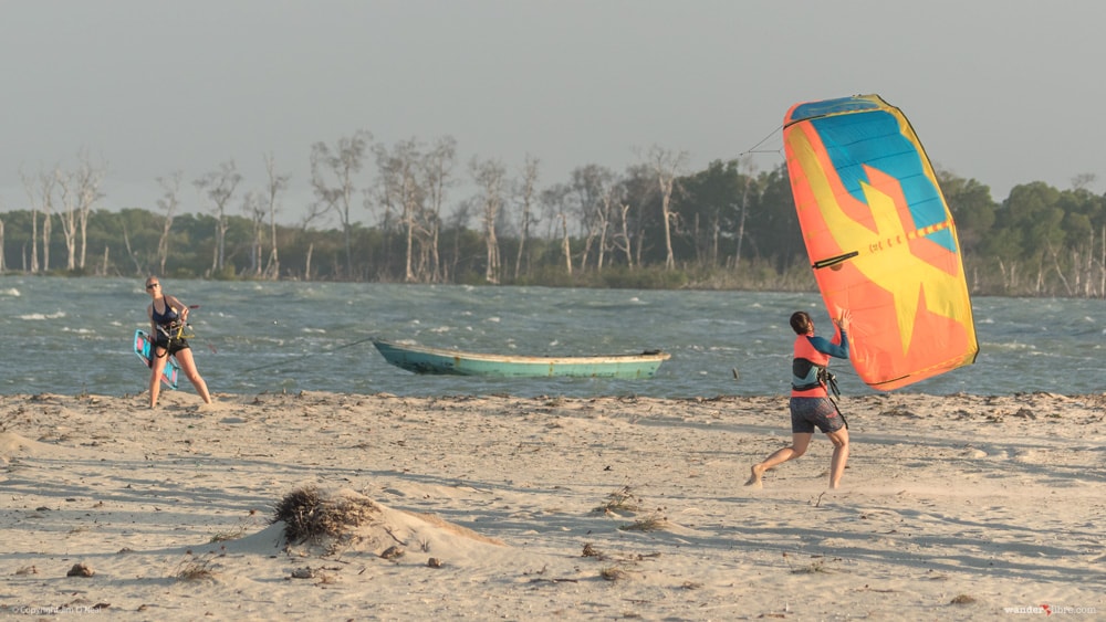 Kiteboarding at Praia de Macapa