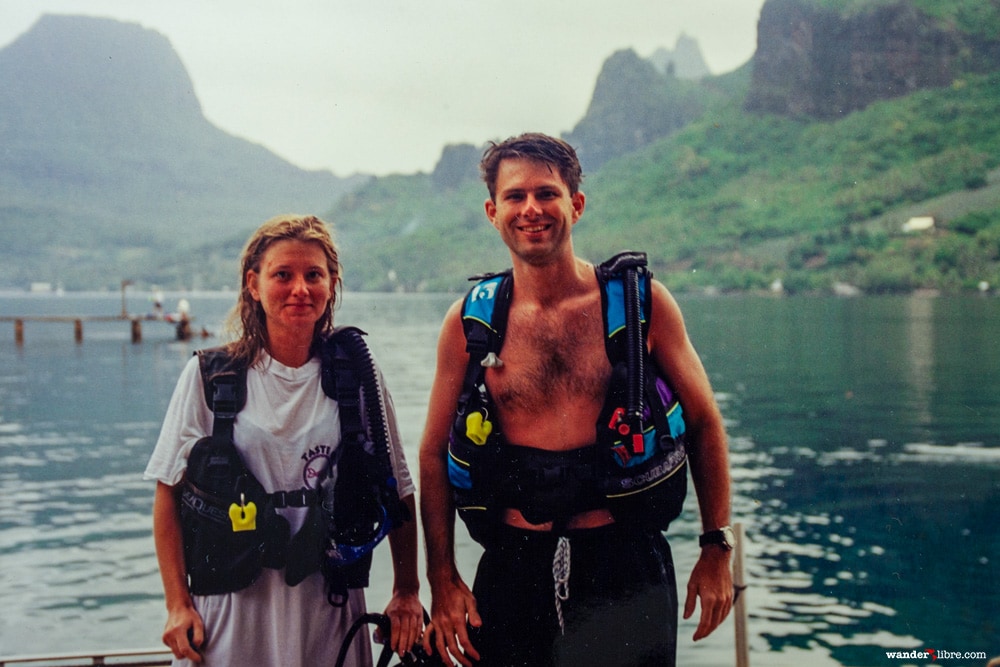 Learning to dive in Cook's Bay in Moorea,French Polynesia.